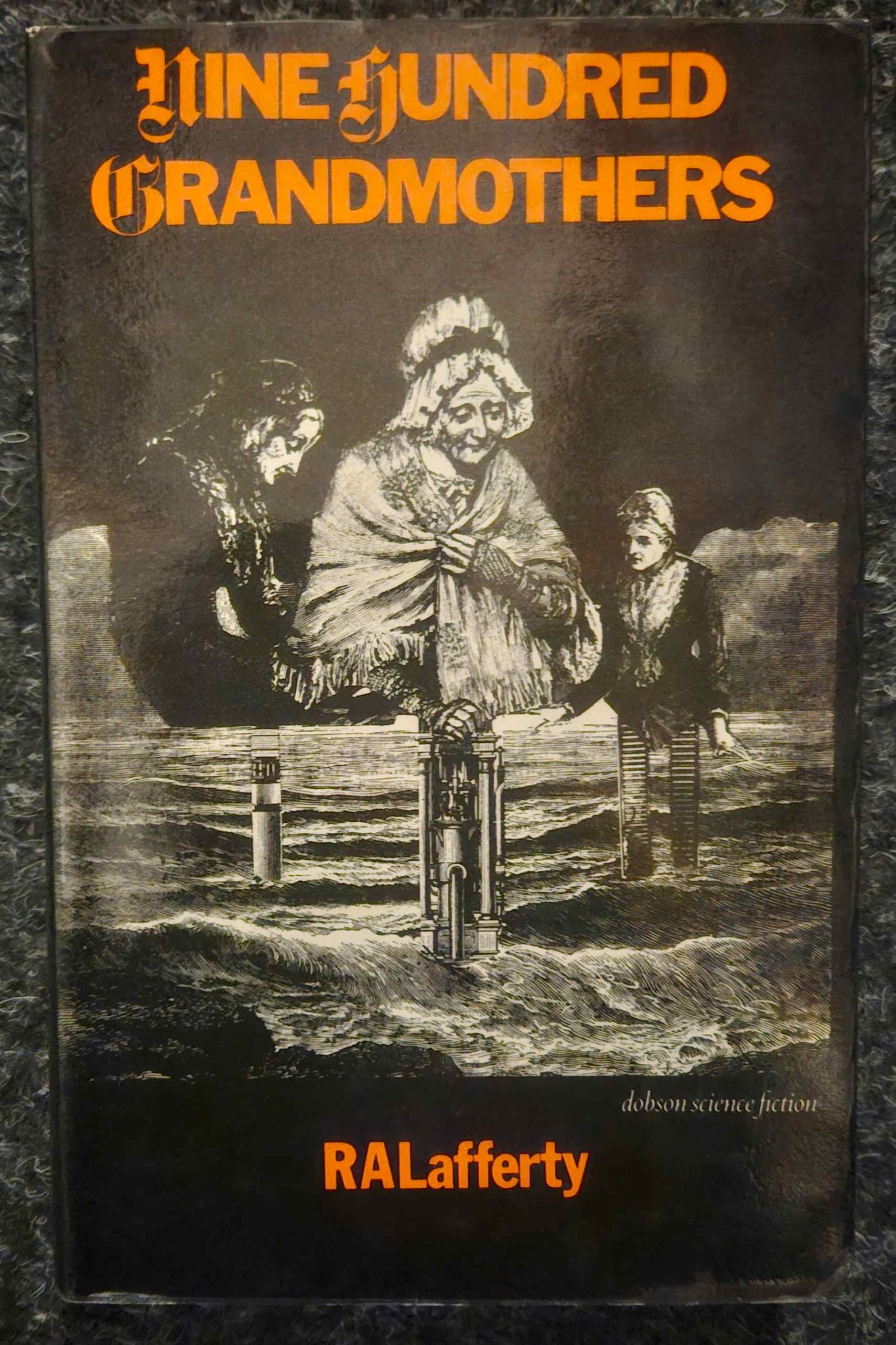 Lafferty, Raphael Aloysius - Nine Hundred Grandmothers (first edition)