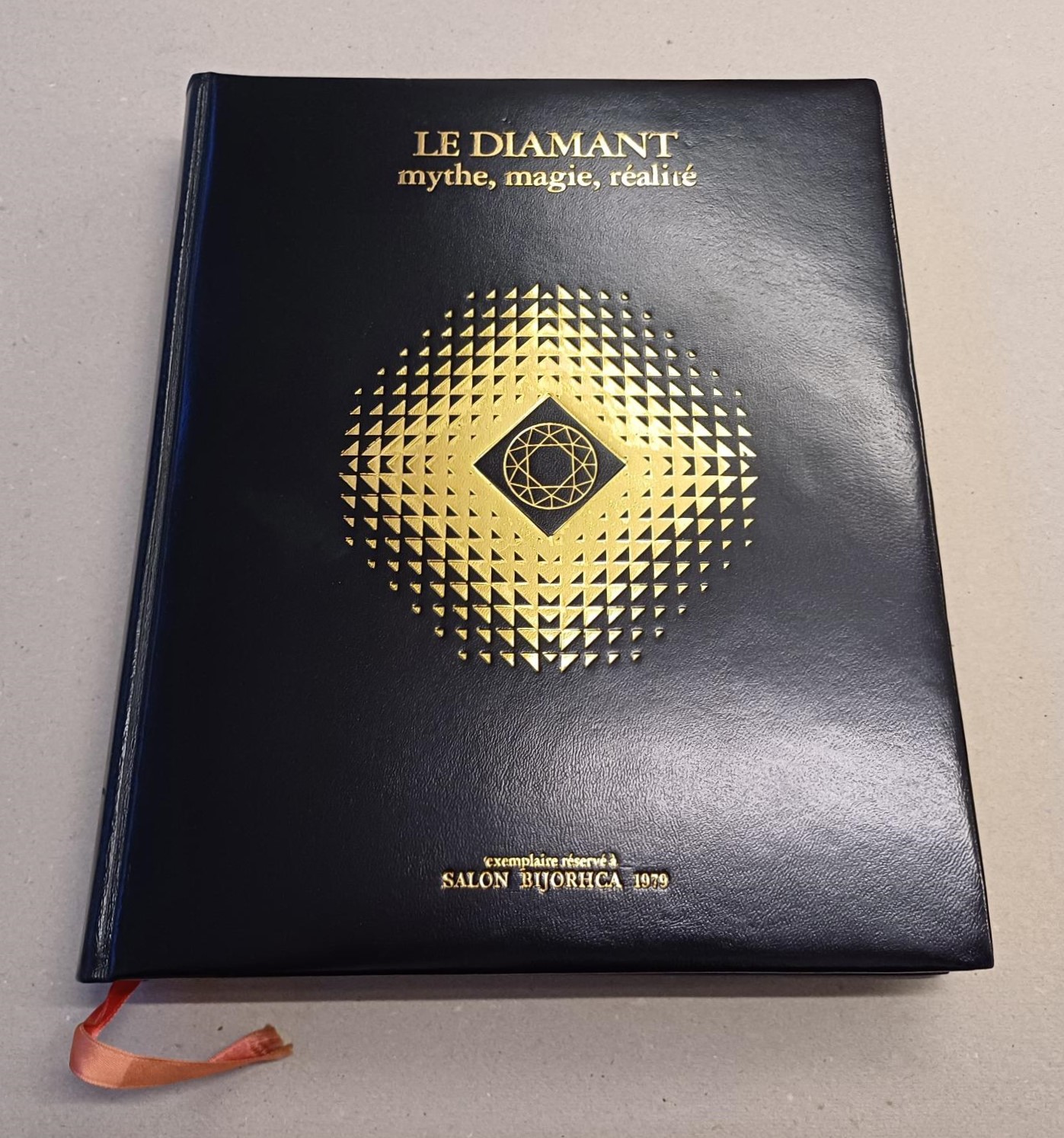Maillard, Robert, (ed.) - Le Diamant. Mythe, magie et realite - UNIQUE luxury edition for Salon Bijorhca