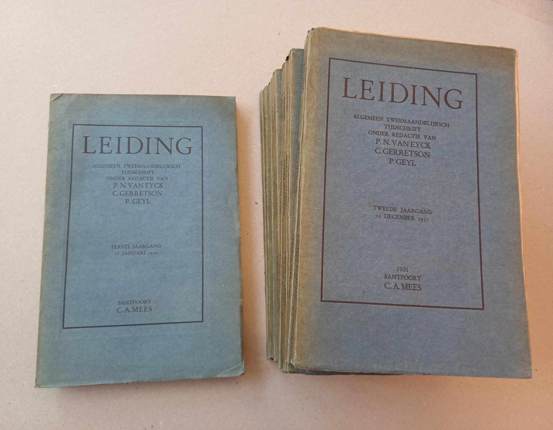 Eyck, PN. van e.a. (red.) - Leiding. Algemeen tweemaandelijksch tijdschrift. - 12 afleveringen COMPLEET